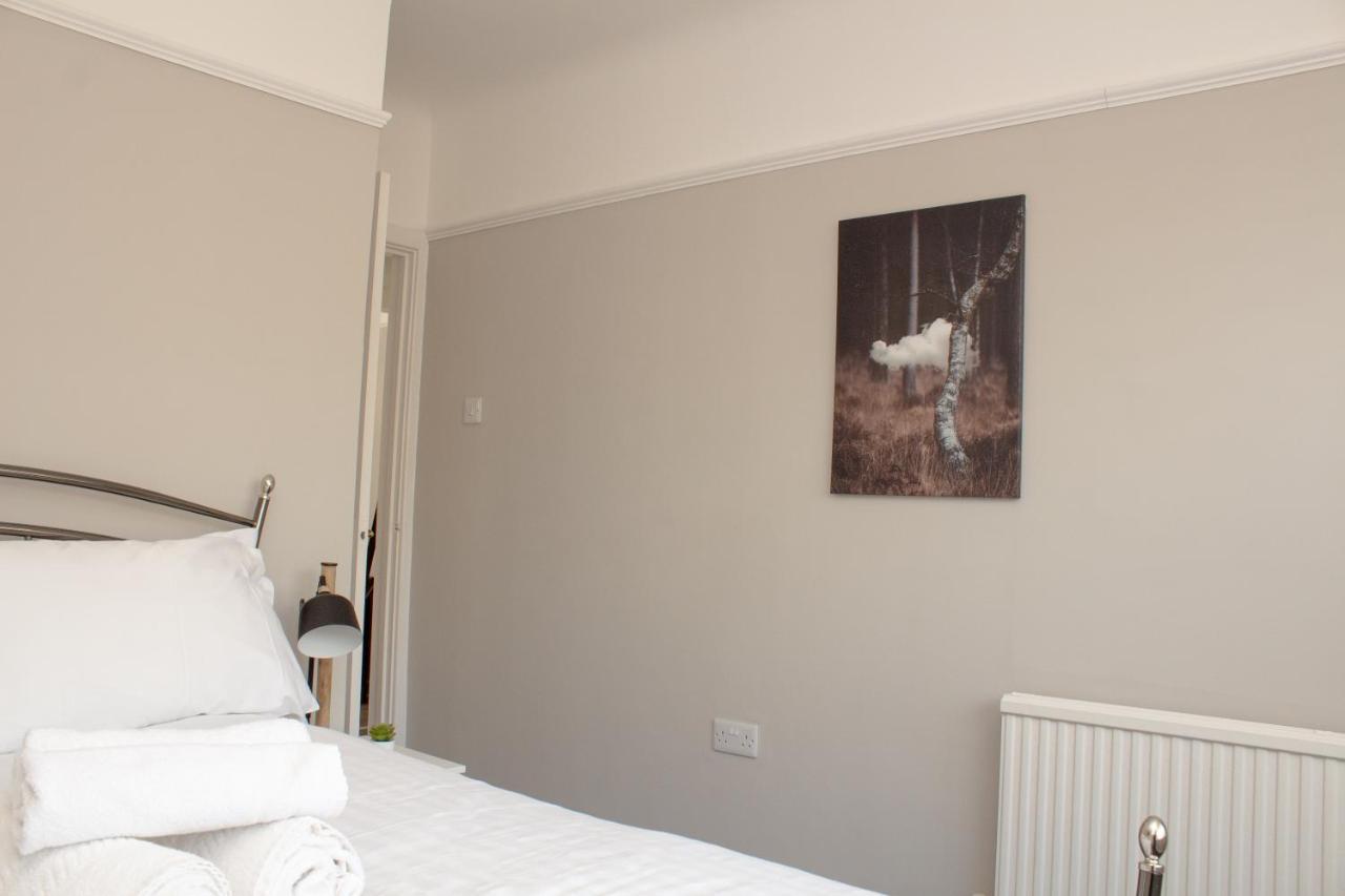 Cosy 3Bed Bungalow In West Kirby, Free Parking Frankby Dış mekan fotoğraf